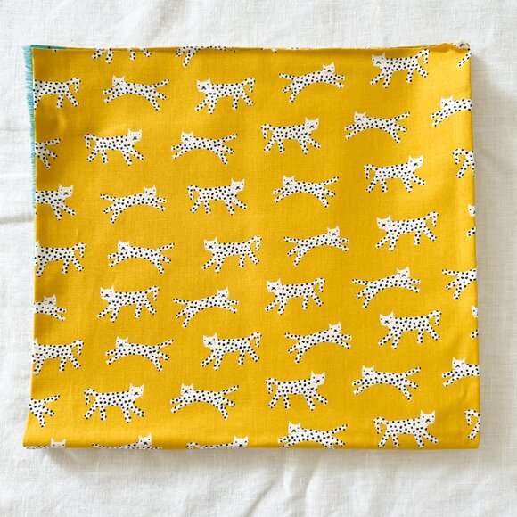 0.6 yd - Ruby Star Society - Darlings 2 - Cats - Golden - Fabric - Picture 1 of 4